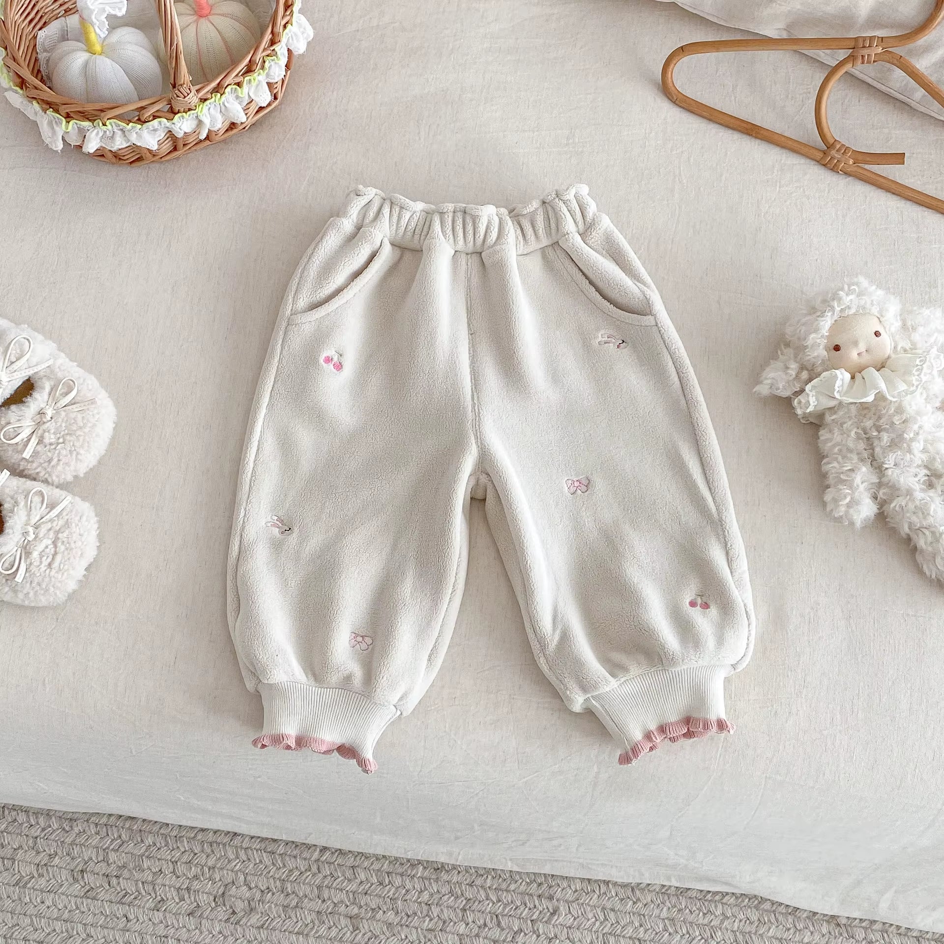 0-5 Y Winter Girls Pants Brushed Fleece Girls Pants Cartoon Embroidery Girls Trousers Warm Lining Kids Full Length Pants