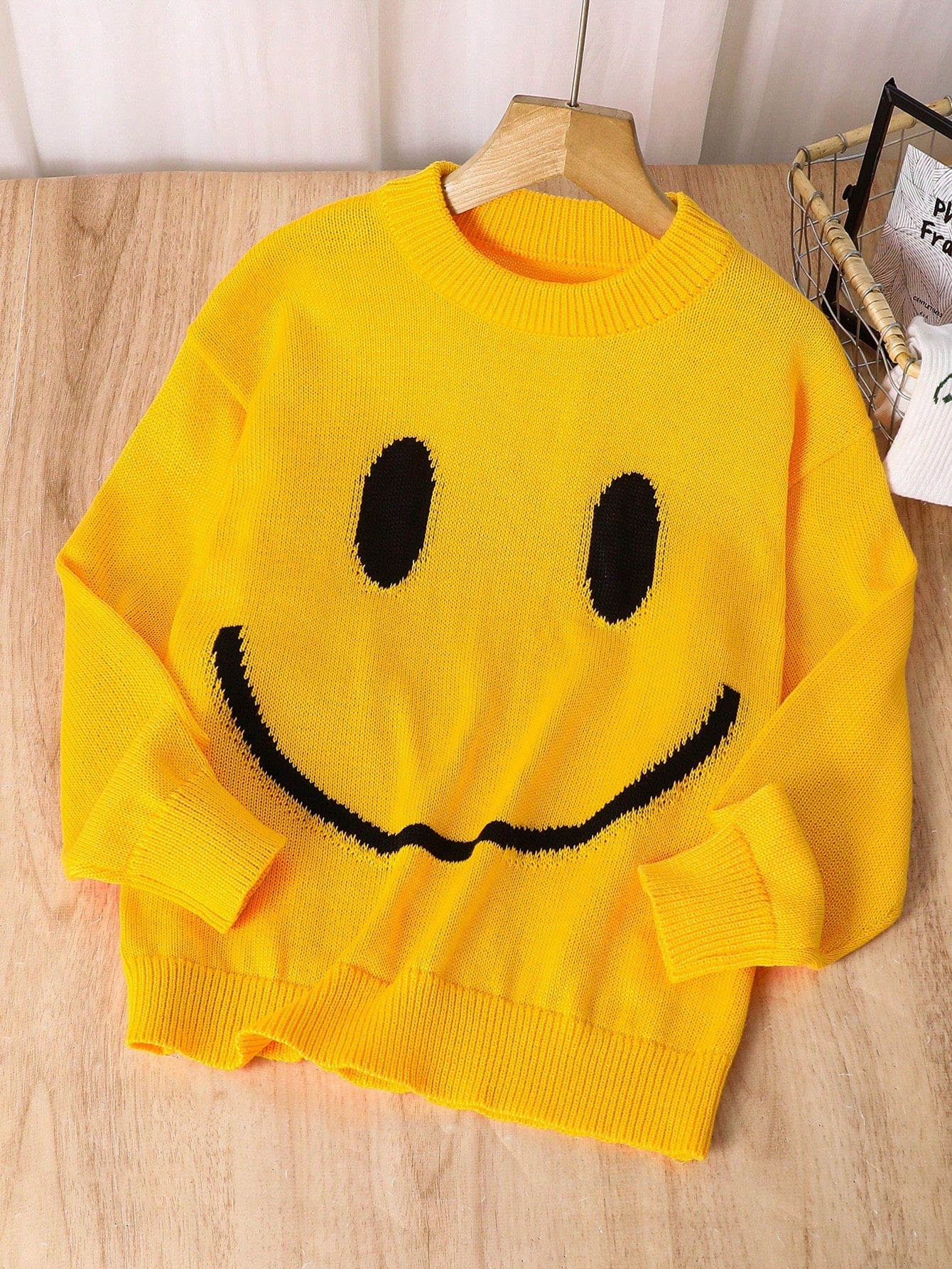 Halloween 1Pc Tween Boys Soft, Comfortable Smiling Face Knitted Crew Neck Long Sleeve Sweatshirt, Suitable for Casual Wear, Everyday, Outings, School, Gatherings, Holidays, Christmas, New Year, Spring, Summer, Autumn, Winter Yellow Kids Sweater Kids Knit Sweater Cute Sweaters for Kids Kids' Back to School Children Place Boy My First Day of School Halloween Boys Kids Boys Teen Boys First Day of School Tween Boys Mommy and Me for Kids Winter Autumn Fall