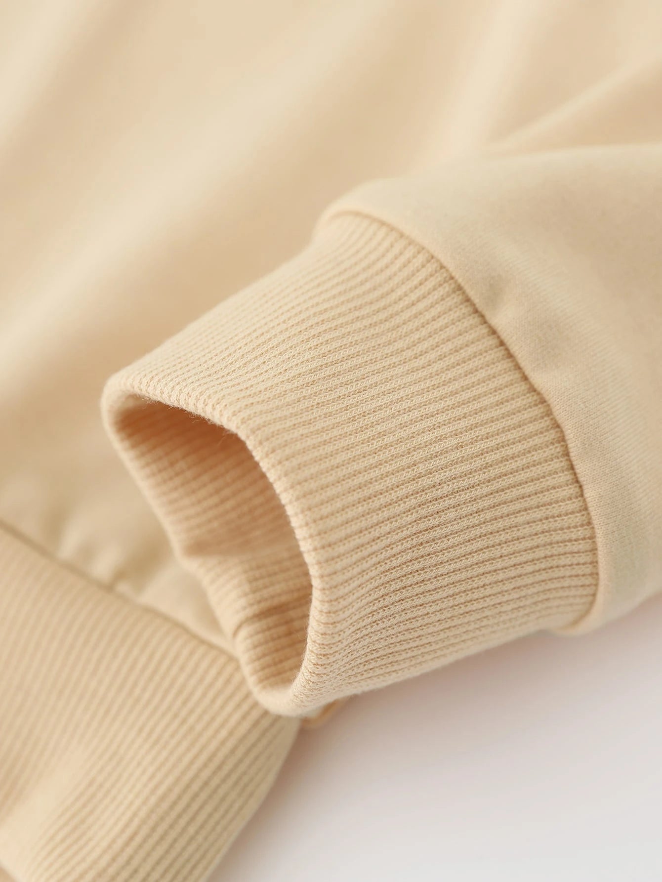 Young Boy Figure & Letter Graphic Sweatshirt