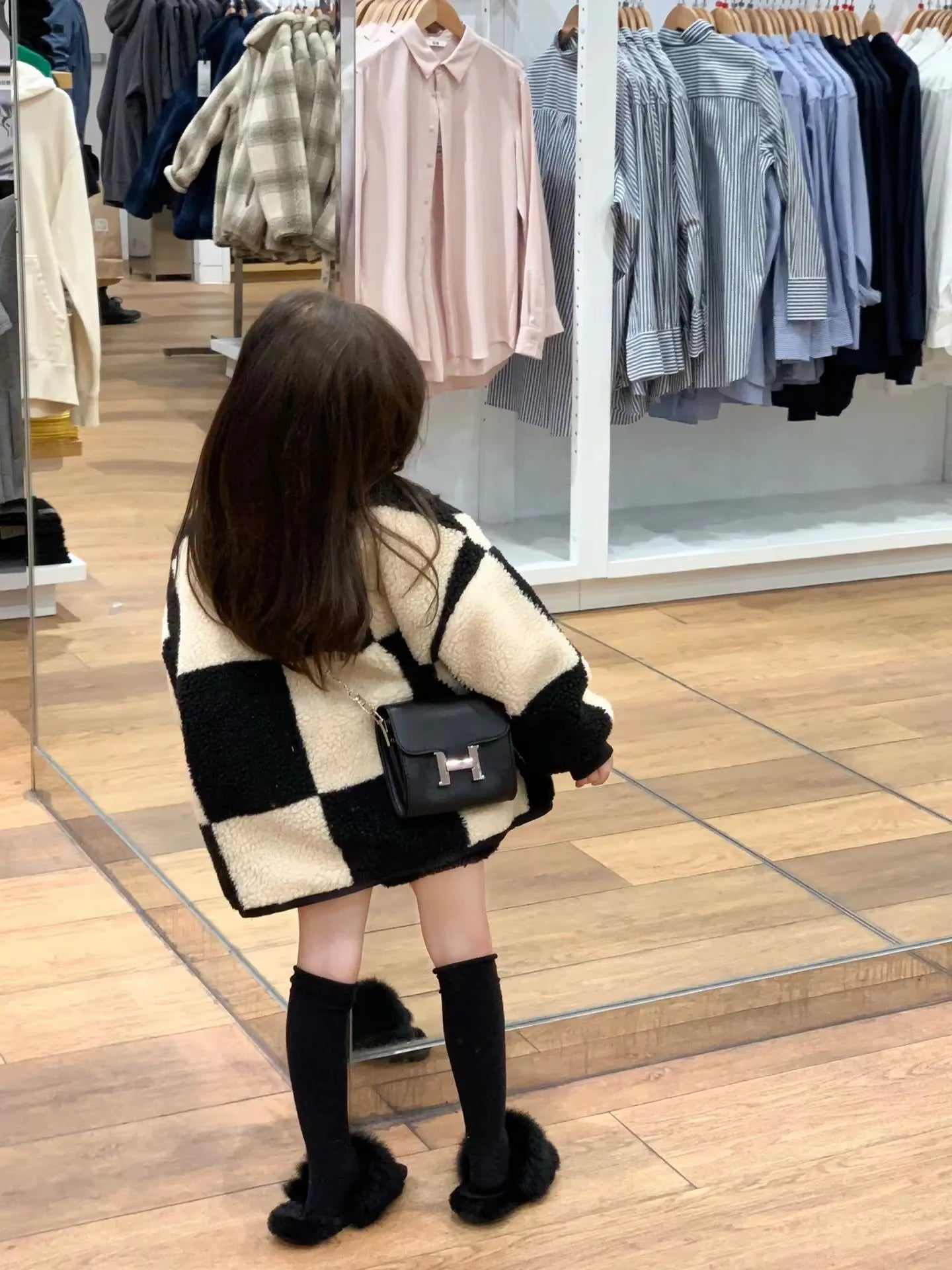 Korean Girls' Winter Clothes Fashion Thick Velvet Checkerboard Pattern Wool Sweater Cow Horn Button Lamb Wool Warm Jacket