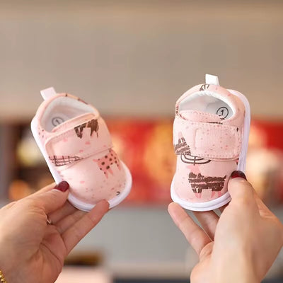 Cute Bear Soft Sole Comfortable Sandals for Infants and Toddlers Baotou anti Kick First Step Shoes 0-18 Months