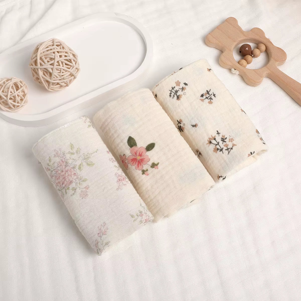 Soft Absorbent Gauze Cotton Baby Square Towels Infant Wash Hand Face Towels Crepe Muslin Saliva Wipe Face Cloths for Babies