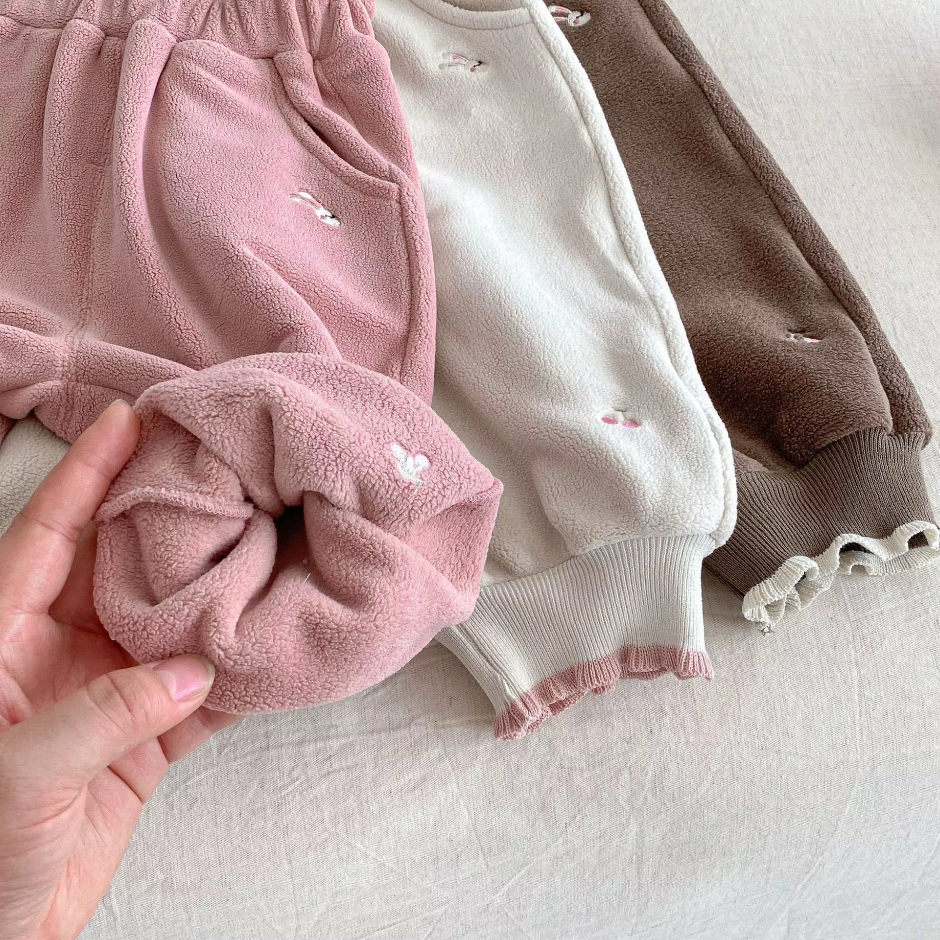 0-5 Y Winter Girls Pants Brushed Fleece Girls Pants Cartoon Embroidery Girls Trousers Warm Lining Kids Full Length Pants